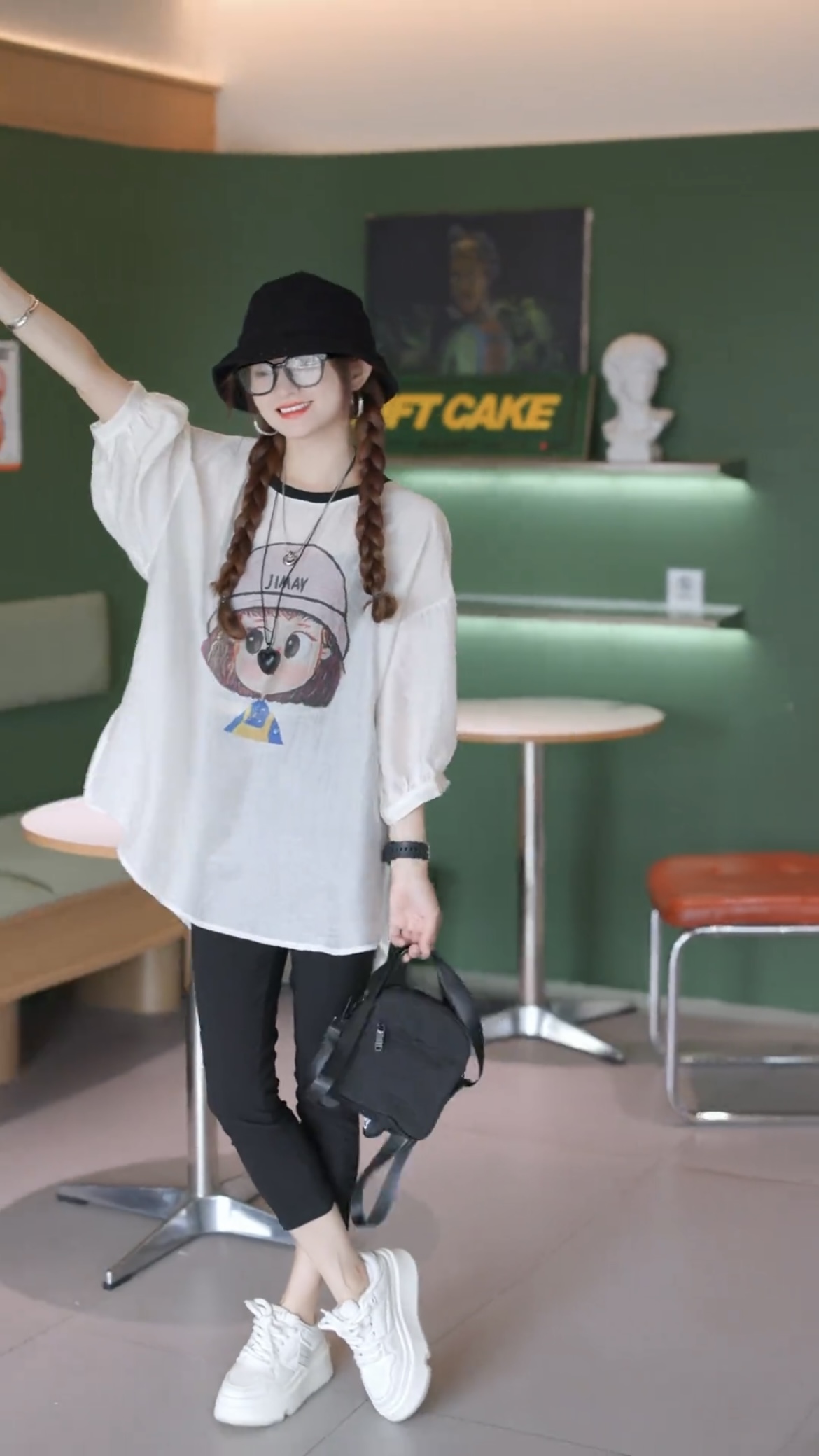 Summer Fashion Cartoon Print Top and Pants Set - Image 2