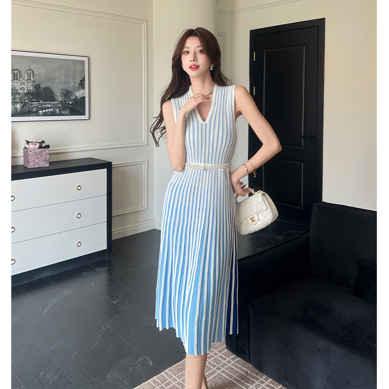 2025 Summer New French Style V-Neck Striped Knit Dress Women Slim Fit Bodycon Tank Dress Ice Silk - Image 2