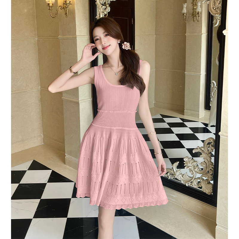 2025 Summer Sleeveless Knit Cami Dress with Pleated Skirt - Image 3
