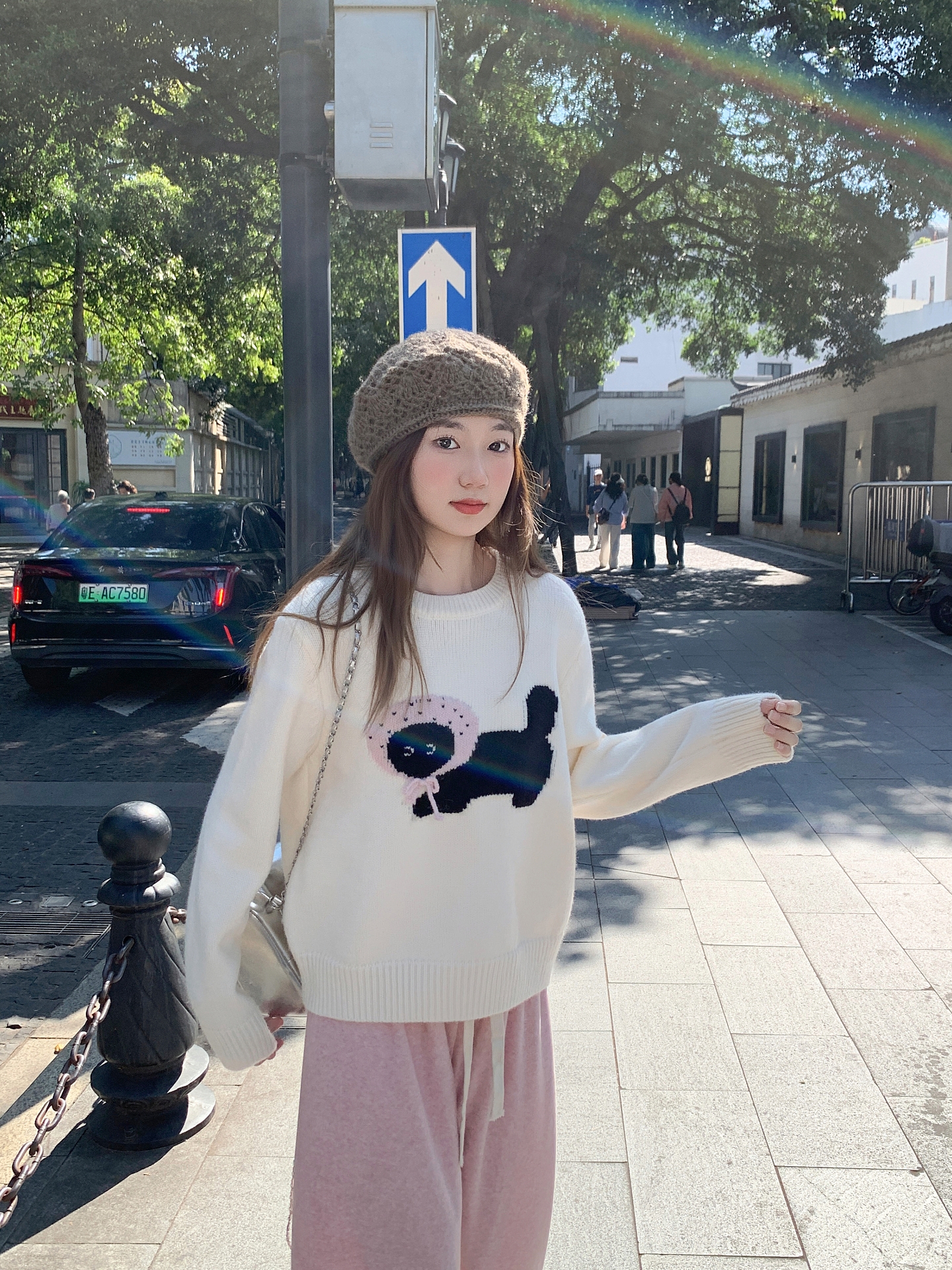 Korean Style Round Neck Cartoon Embroidered Knit Sweater for Women Winter Loose Casual Versatile Pullover Top