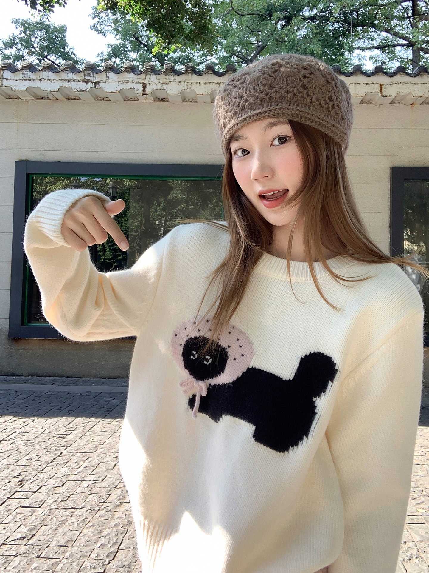 Cute Cartoon Thick Jacquard Crew Neck Sweater for Women Winter New Layering Loose Stylish Versatile Knit Top - Image 4