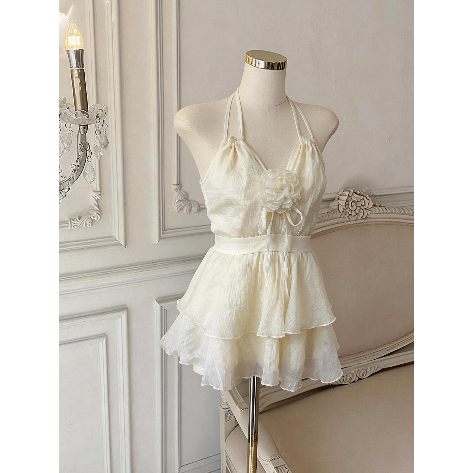 Pure Desire Style 3D Flower Halter Cami Top Women Slim Fit Sleeveless Cropped Top - Image 5