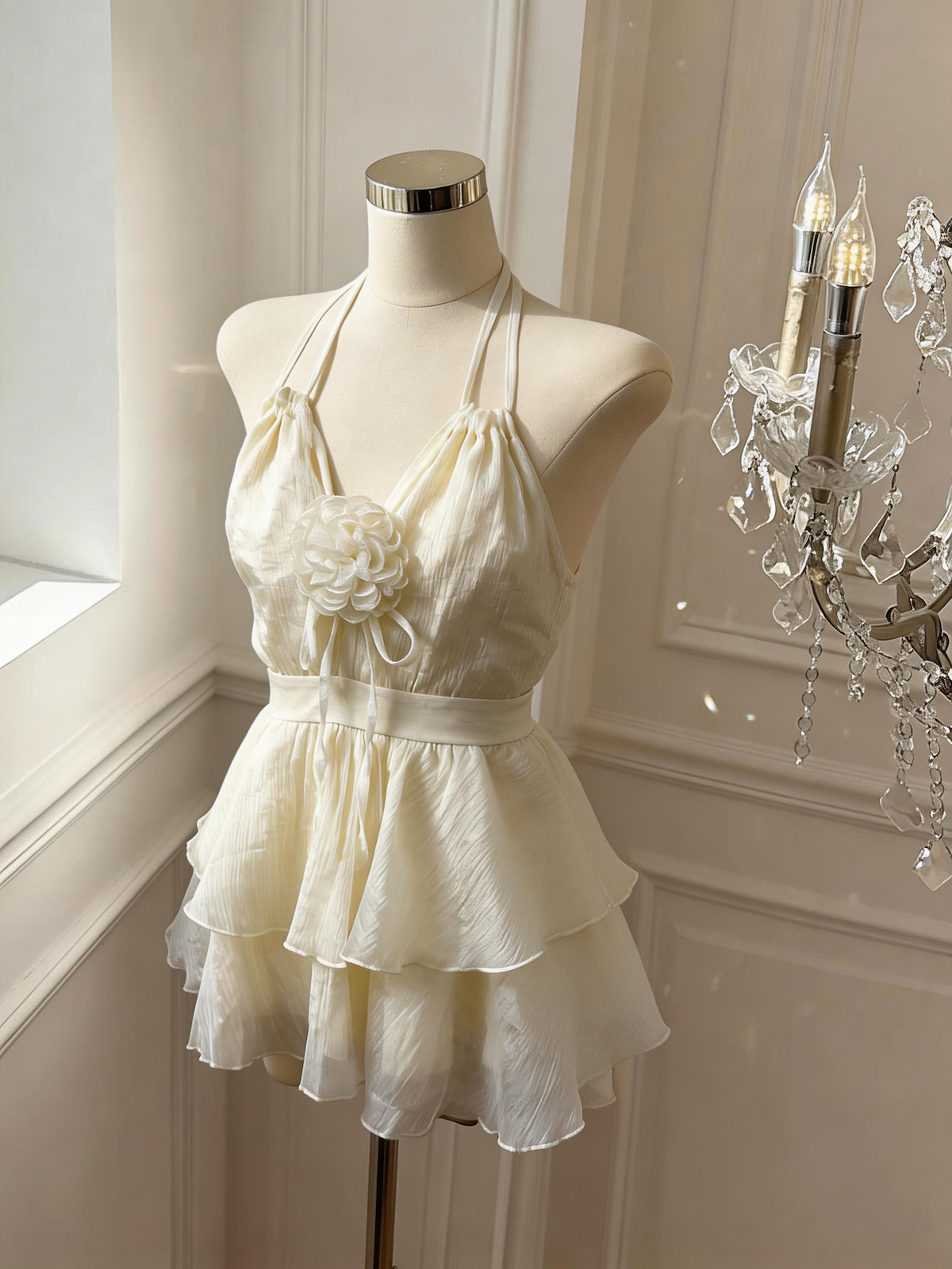 Pure Desire Style 3D Flower Halter Cami Top Women Slim Fit Sleeveless Cropped Top - Image 2